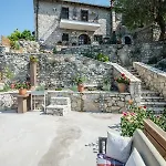 Livas Διαμέρισμα Kávallos