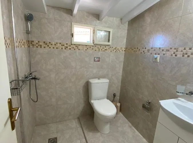 Livas Lägenhet Kávallos